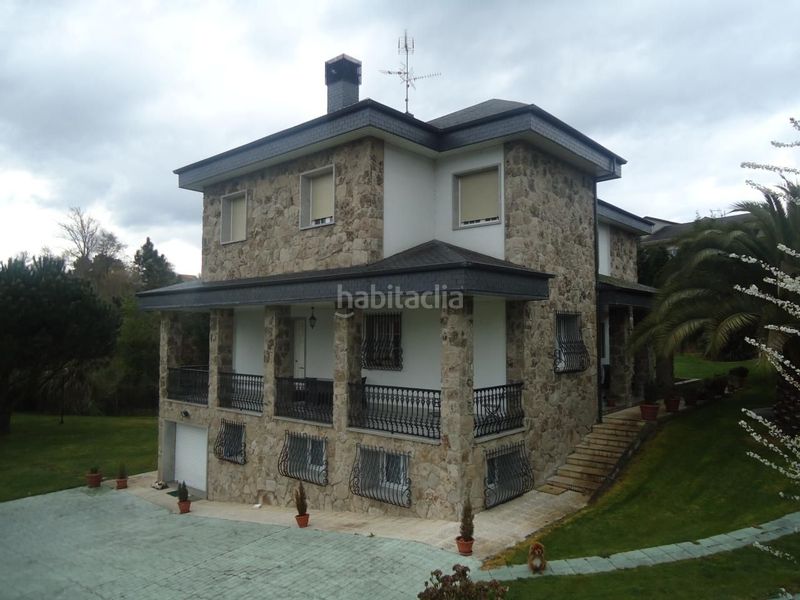 Foto 1c3cb604-c24c-4c85-9949-67eeb5419a8f. Casa amb piscina a Barbadás