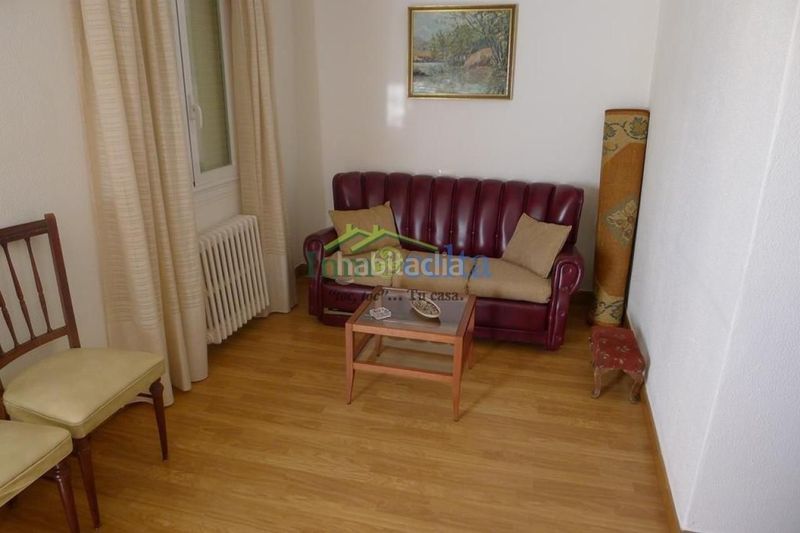 Foto 1aafbf6c-b14e-4ca5-9786-44ea531838db. Casa amb calefacció a As Lagoas Ourense