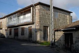 House in Porqueira. Se vende casa en porqueira