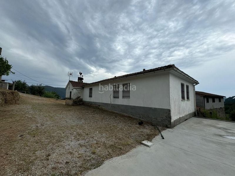 Foto 600844f6-eca7-4545-b2a4-5e146312bb93. Casa amb piscina a Peroxa (A)
