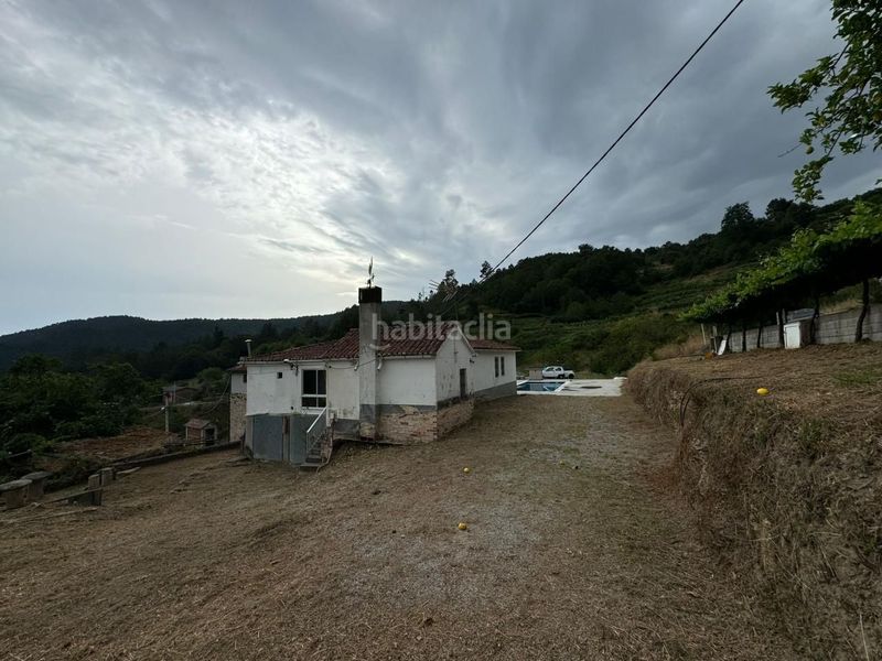 Foto 8bae4508-80b5-4a50-be4e-598450dab290. Casa amb piscina a Peroxa (A)