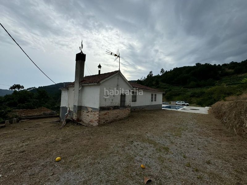 Foto af4ff7aa-8ea3-4e05-bd95-a6b5726bcfc3. Casa amb piscina a Peroxa (A)