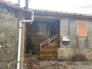 Maison à Nogueira de Ramuín. Se vende casa en la ribeira sacra