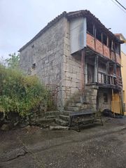 Maison à Nogueira de Ramuín. !!!oportunidad!!! casa para restaurar en la ribeira sacra.