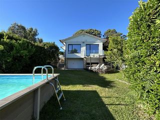 Casa a Navia. Casa o chalet en venta en navia