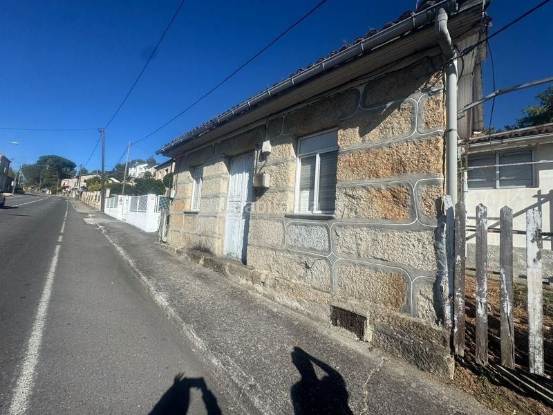 Foto 15fca0b8-483d-4640-987c-26e1cde335ca. Casa amb calefacció a As Lagoas Ourense
