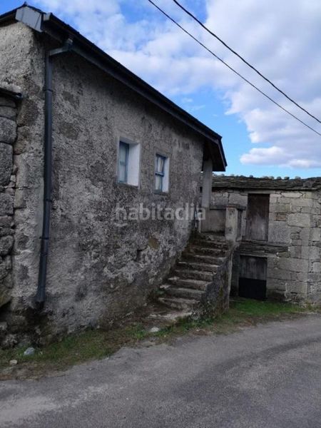 Foto a9d2c919-7d8b-4048-83a2-27d964d872e4. Casa a Veiga (A)