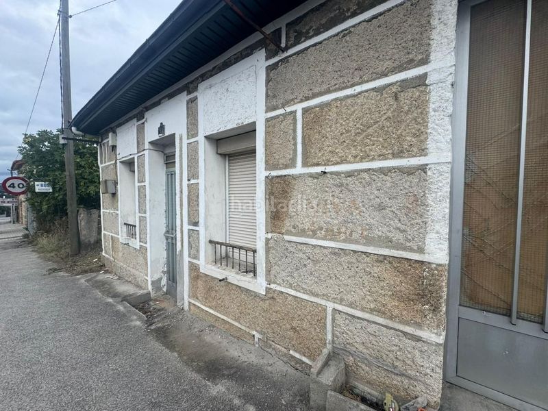 Foto e26bbf9e-9179-4f50-9a40-0d1b53d2bd27. Casa amb aparcament a Mariñamansa Ourense