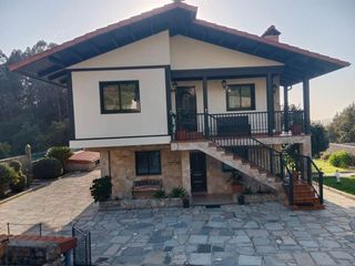 Casa  Camino leira do muiño 23. Naturaleza, comodidad y espacio el hogar de tus sueños en redond