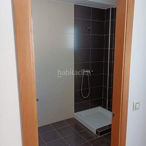 Foto edd60b8b-65d9-4fce-b16d-60a6117f4c14. Casa a Toén
