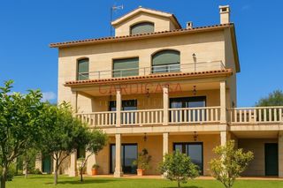 House in Cabral - Candeán. Casa o chalet en venta en cabral  candean