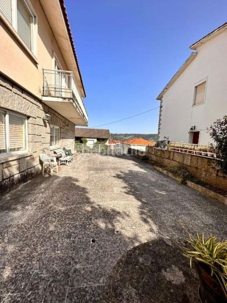 Foto ffa3184a-6bab-440a-8847-e81135dbc3c8. Casa a Ventiun Ourense