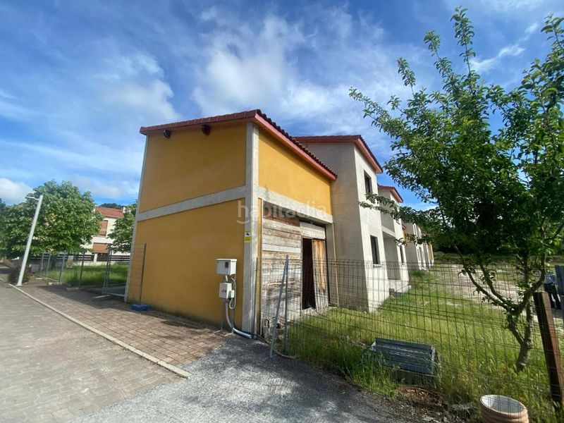 Foto 8ac5bc1c-0933-48fd-8ebd-0a0fa08c8941. Casa amb calefacció a Allariz