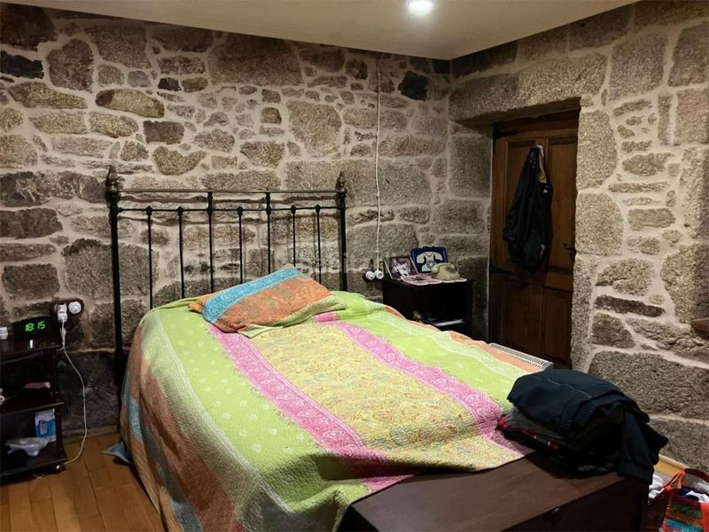 Foto 59c9b528-e246-40f0-a8a1-2512356eda37. Casa a Vilamarín
