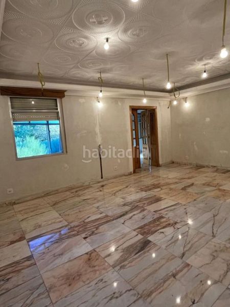 Foto adae98f3-c132-40f6-a2ee-bb99b8de5ef9. Casa a Coles