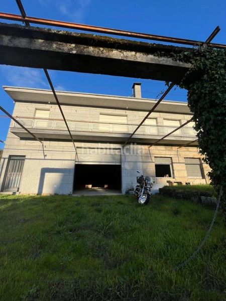 Foto be5b7030-310b-46c2-8f9e-e4fee299b423. Casa a Coles