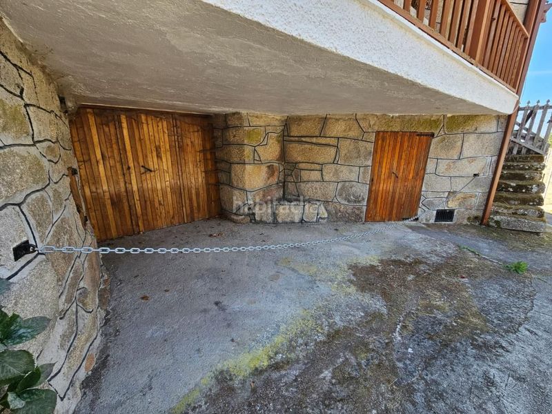 Foto c8f9967f-d78d-40ff-8793-be1cced6e228. Casa amb calefacció a Nogueira de Ramuín