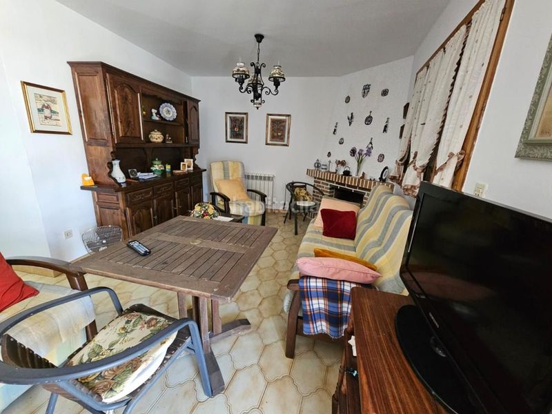 Foto e25022cf-3b7c-4d5f-b0cc-21151a2cd5c7. Casa amb calefacció a Nogueira de Ramuín