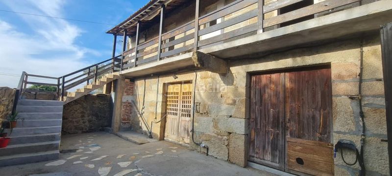 Foto f32334a7-fa75-498e-8654-7b13dff23898. Casa a Toén