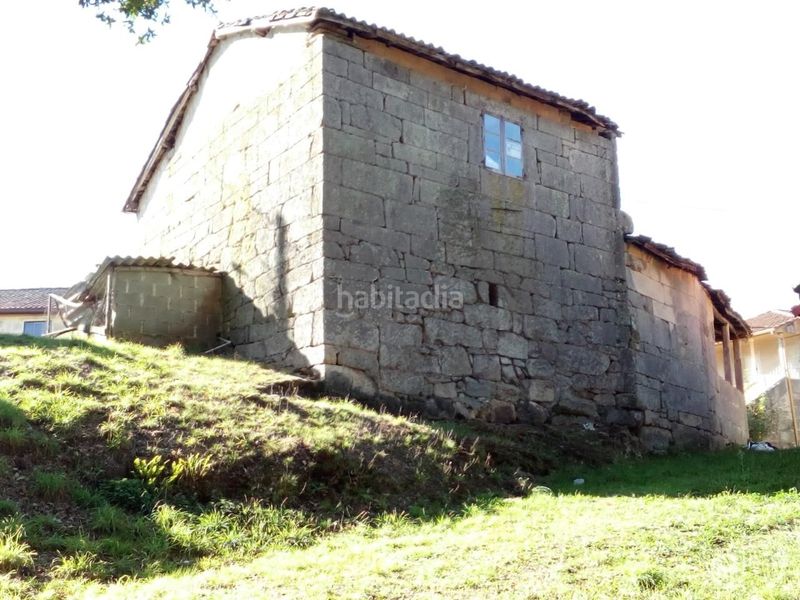 Foto ba9717bc-d4ce-436b-b226-50ad2a410231. Casa a Amoeiro
