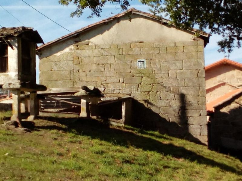 Foto fbac1429-38cf-43a4-90e9-d1e92b9ec19e. Casa a Amoeiro