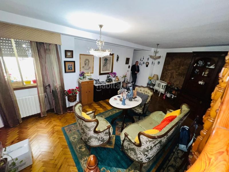 Foto fdc37366-a859-4bdf-b34d-e950077af7e4. Pis amb aparcament a Centro Ourense