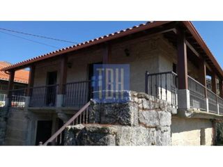 Haus in Rairiz de Veiga. Casa en venta en barracel