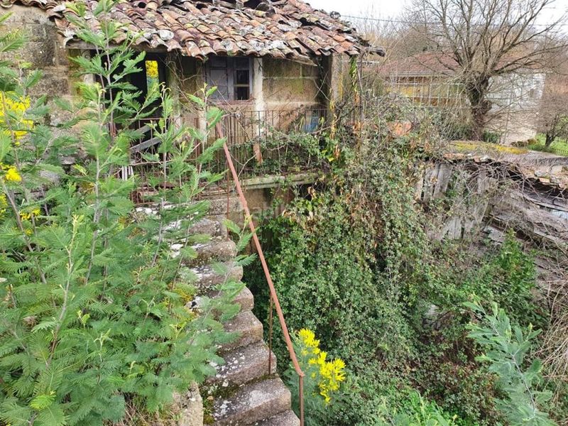 Foto e92dc711-4ca4-4ba0-aca7-7e91f62535bd. Casa a Amoeiro