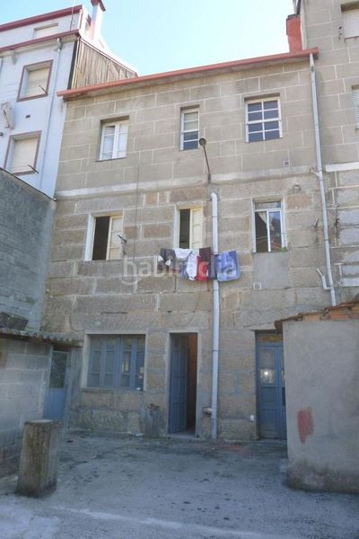 Foto 55d61a8b-d014-4bd2-af76-0fc4d777fa5a. Edificio  zona puente en San Rosendo Ourense