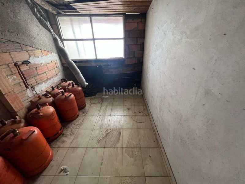 Foto 3027b549-8e38-40e6-b106-ca150f6f4670. Edifici a Carballiño (O)