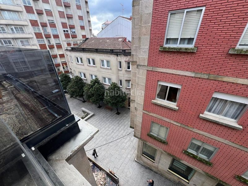 Foto 6a3b4ba9-d9da-44ae-b51b-3136f50e27d7. Edifici a Carballiño (O)