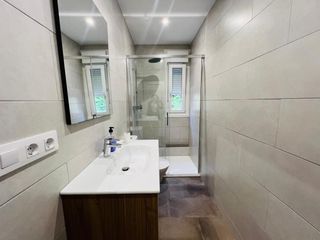 Rent Flat  Avenida de portugal 44. Ojo una habitacion disponible en este inmueble