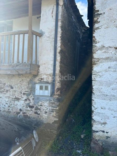 Foto 8be9c36f-8e69-4c18-a077-6f6ae85a3e9b. Casa a Larouco