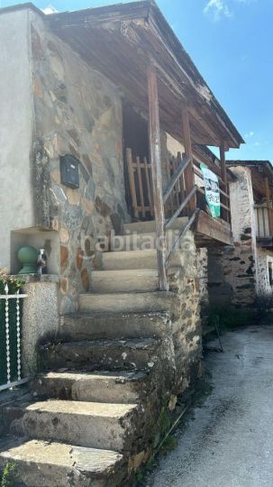 Foto aaf0aad9-bf98-44b8-ac6d-7d915b0fb46e. Casa a Larouco