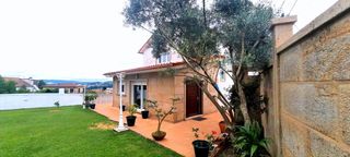 House in Valadares - Beade. Casa o chalet en venta en valadares  beade