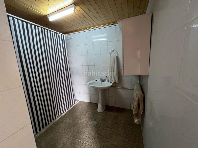 Foto 1fc51645-60dc-4deb-9285-29fb057a27b9. Casa amb calefacció aparcament piscina a Barrocanes Ourense
