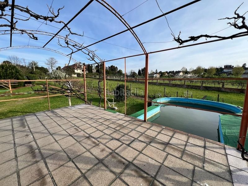 Foto 71acdc33-4f03-4886-81ec-16948205c94a. Casa amb calefacció aparcament piscina a Barrocanes Ourense