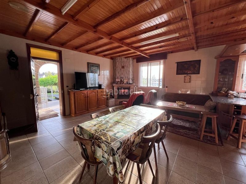 Foto b27ed958-40e5-4fa6-9cf3-40a4f2b2e7fc. Casa amb calefacció aparcament piscina a Barrocanes Ourense