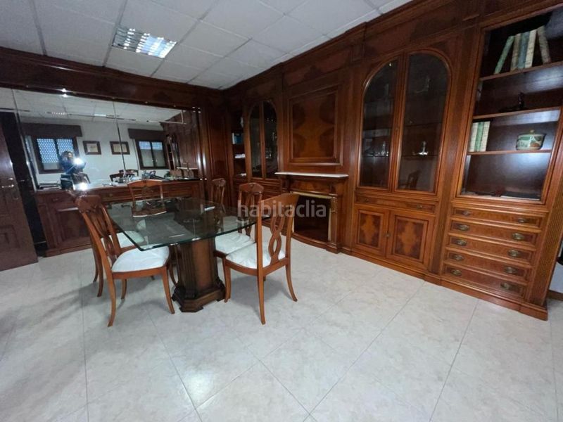 Foto 4a3dcee9-7bbc-40d0-ba8e-80182d89ca02. Local comercial a Coles