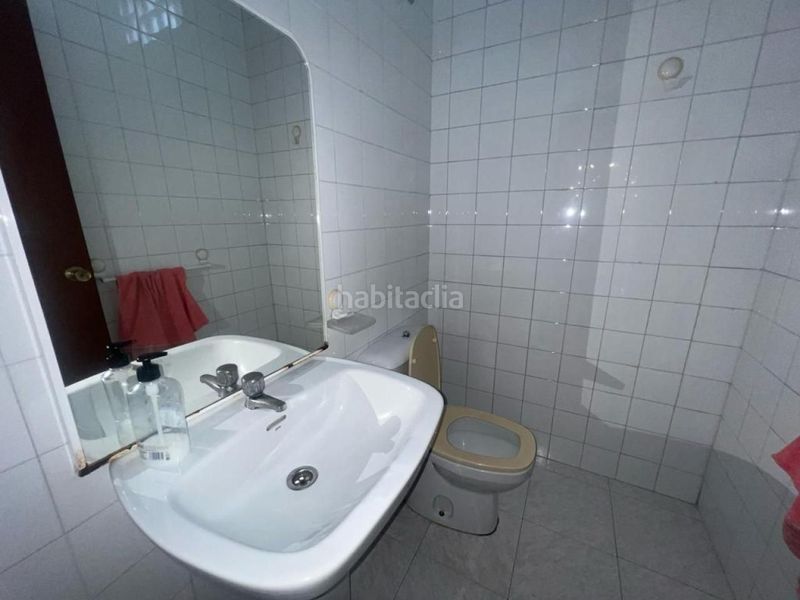 Foto fa13baef-c90f-4ff6-bca5-8c91da7787a3. Local comercial a Coles
