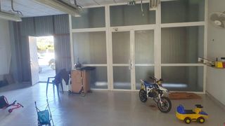 Rent Business premise in Lugar  reboredo 20. Local en alquiler con licencia comercial e industrial!!!!