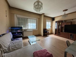 Appartement à Calle emilia pardo bazan 42. Oportunidad! amplio piso en venta en emilia pardo bazan