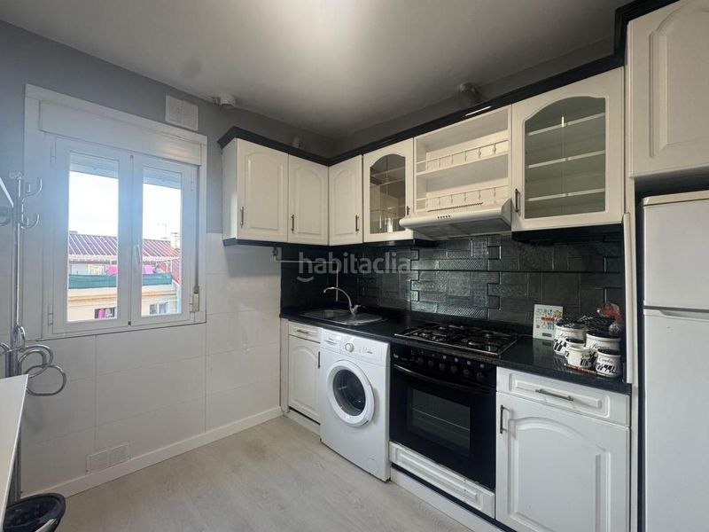 Foto 4853ae25-ed75-4035-af3a-ffcbf56fa15d. Piso edificio completo en venta en Universidad Ourense