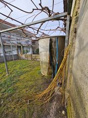 Terreny residencial a Pereiro de Aguiar (O). Se vende parcela con galpon  en cima de vilapereiro de aguiar
