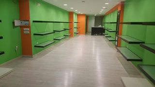 Lloguer Local Comercial a Mariñamansa. Impresionante local en pleno centro casco viejo