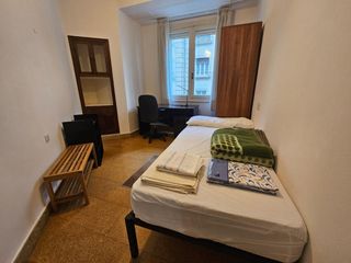 Lloguer Pis a Cardenal quevedo 11. Oportunidad estudiantes !!! se alquila apartamento en el centro