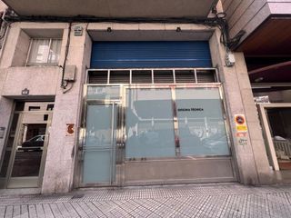 Local Comercial a Avenida de Buenos Aires 44