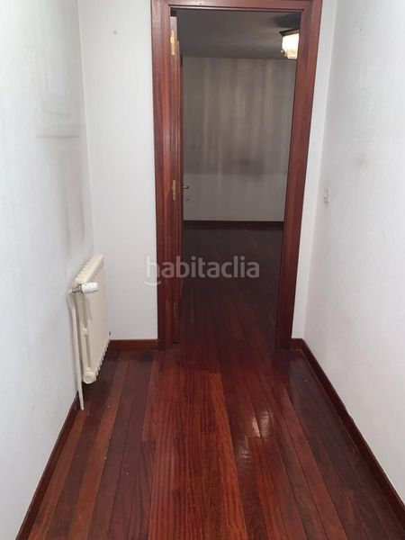 Foto dde59b14-dbb3-4c9a-b9ba-a76c41345544. Pis amb calefacció aparcament a Centro Ourense