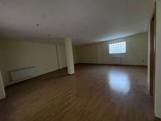 Local Comercial a Ventiun