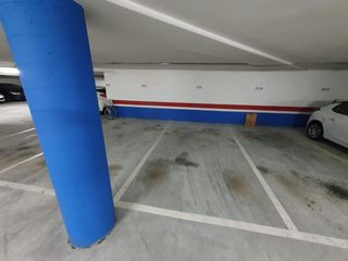 Aparcament cotxe a Centro